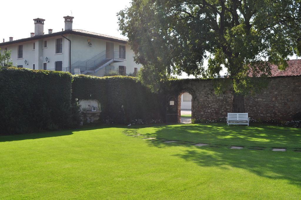 Hotel La Corte Bedizzole Bagian luar foto