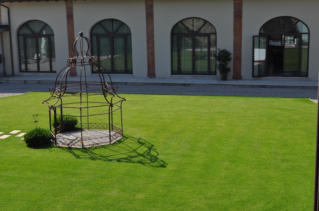 Hotel La Corte Bedizzole Bagian luar foto