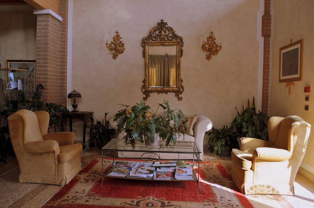 Hotel La Corte Bedizzole Bagian luar foto